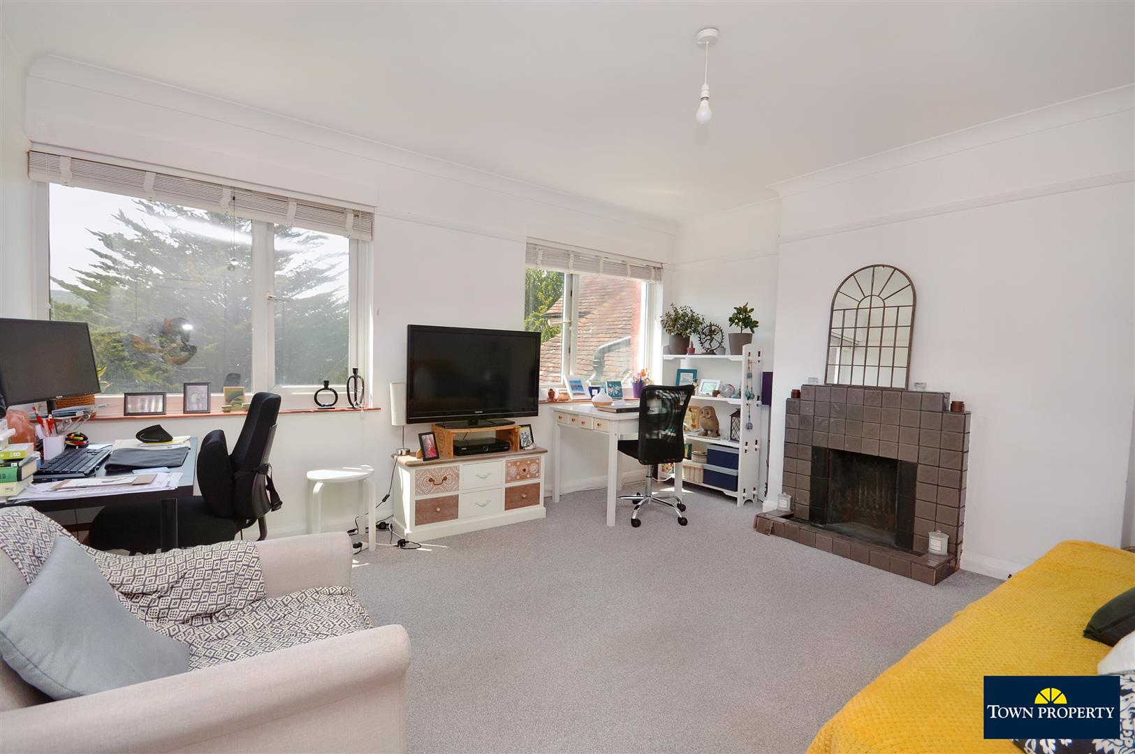 Property Details for Blackwater Road Eastbourne BN21 4JQ Town